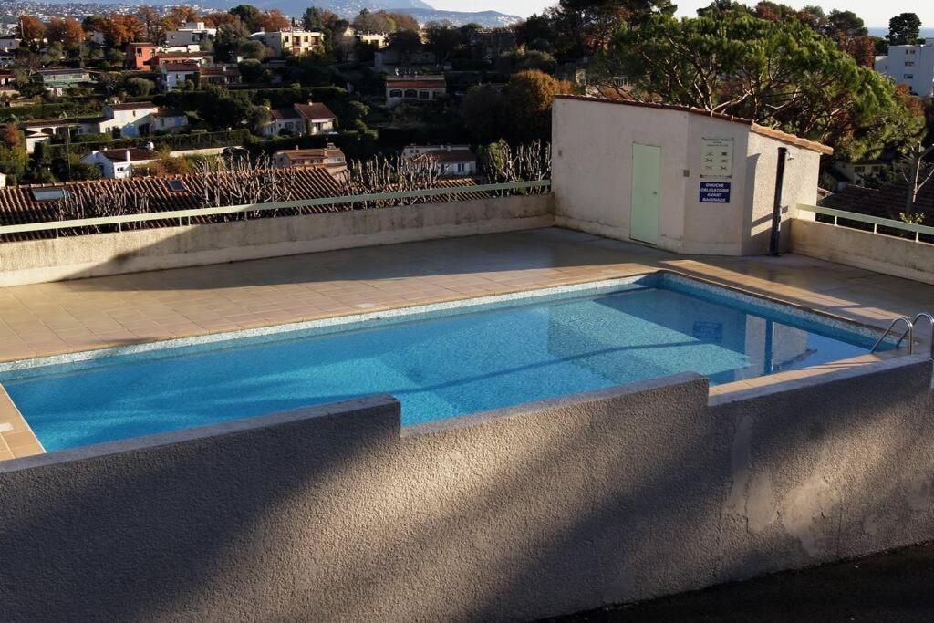 Charmant 2P Au Calme, Jardin, Piscine, Vue Panoramique Et Stationnement Villeneuve-Loubet Exterior foto